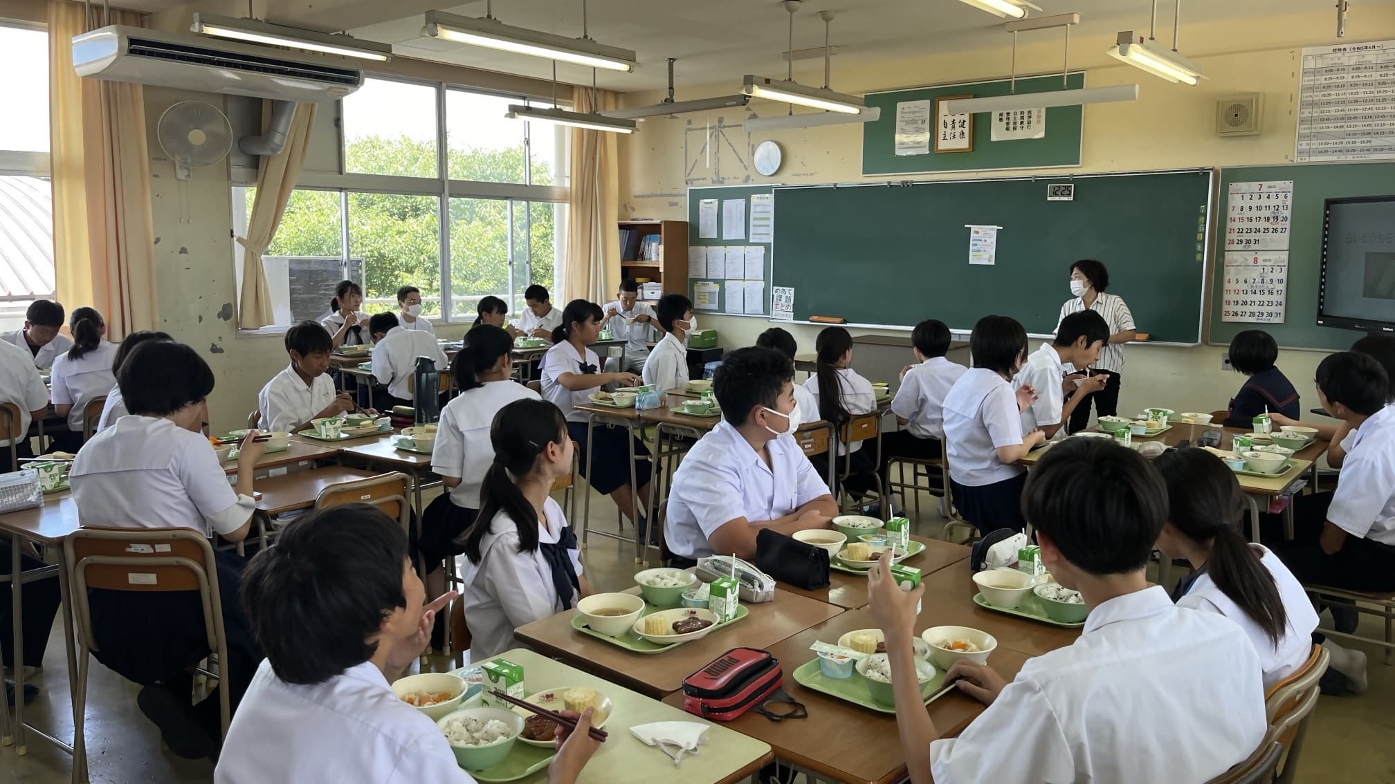 地元の恵みを給食で！ふるさと納税が支える、日出っ子の「おいしい！」