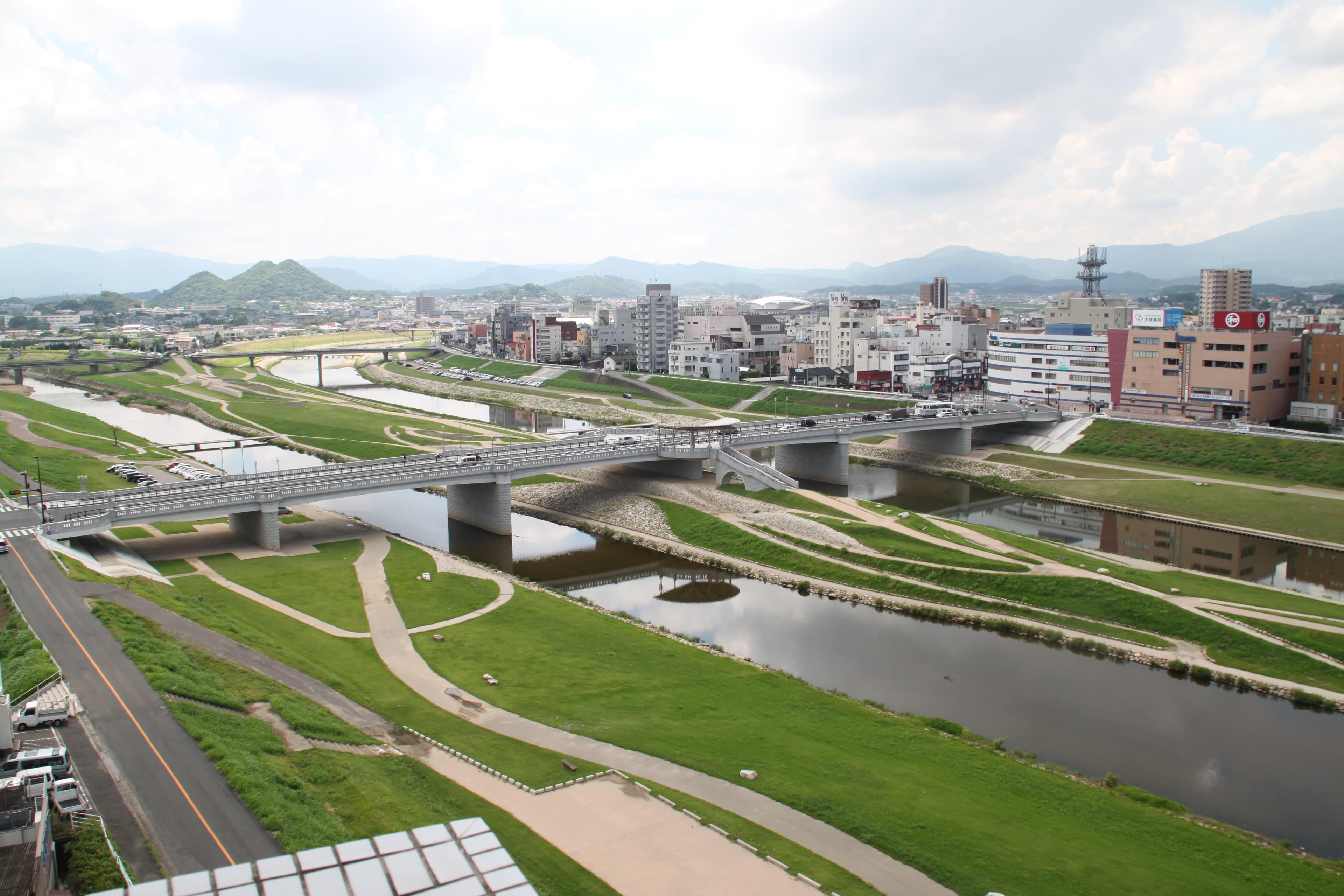 飯塚市